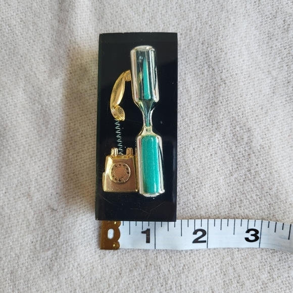 VINTAGE Timer Rotary Telephone in Resin - Picture 8 of 9